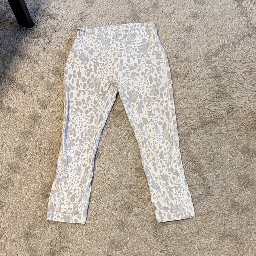Lululemon Align Capris size 6